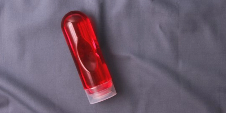 Lubrificantes à base de água ou de silicone, qual é o melhor para si?